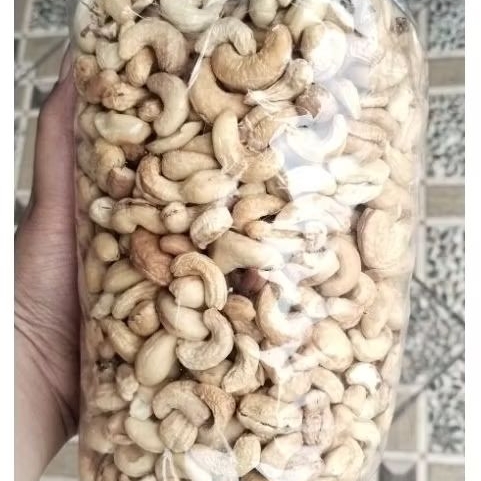 

Kacang Mente Mentah Sulawesi Mede mentah 1kg