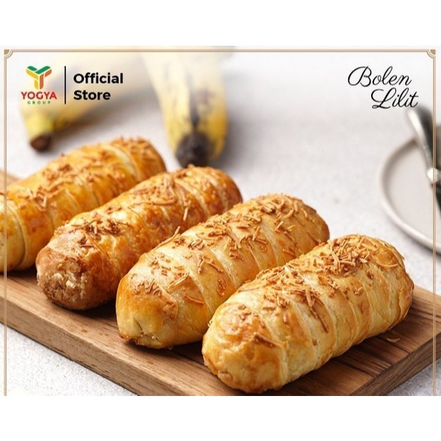 

Bolen Lilit Keju ( Isi 4 Pcs ) Yogya Bakery Bolen lilit Keju Yogya Bakery Bread.co oleh oleh makanan bandung