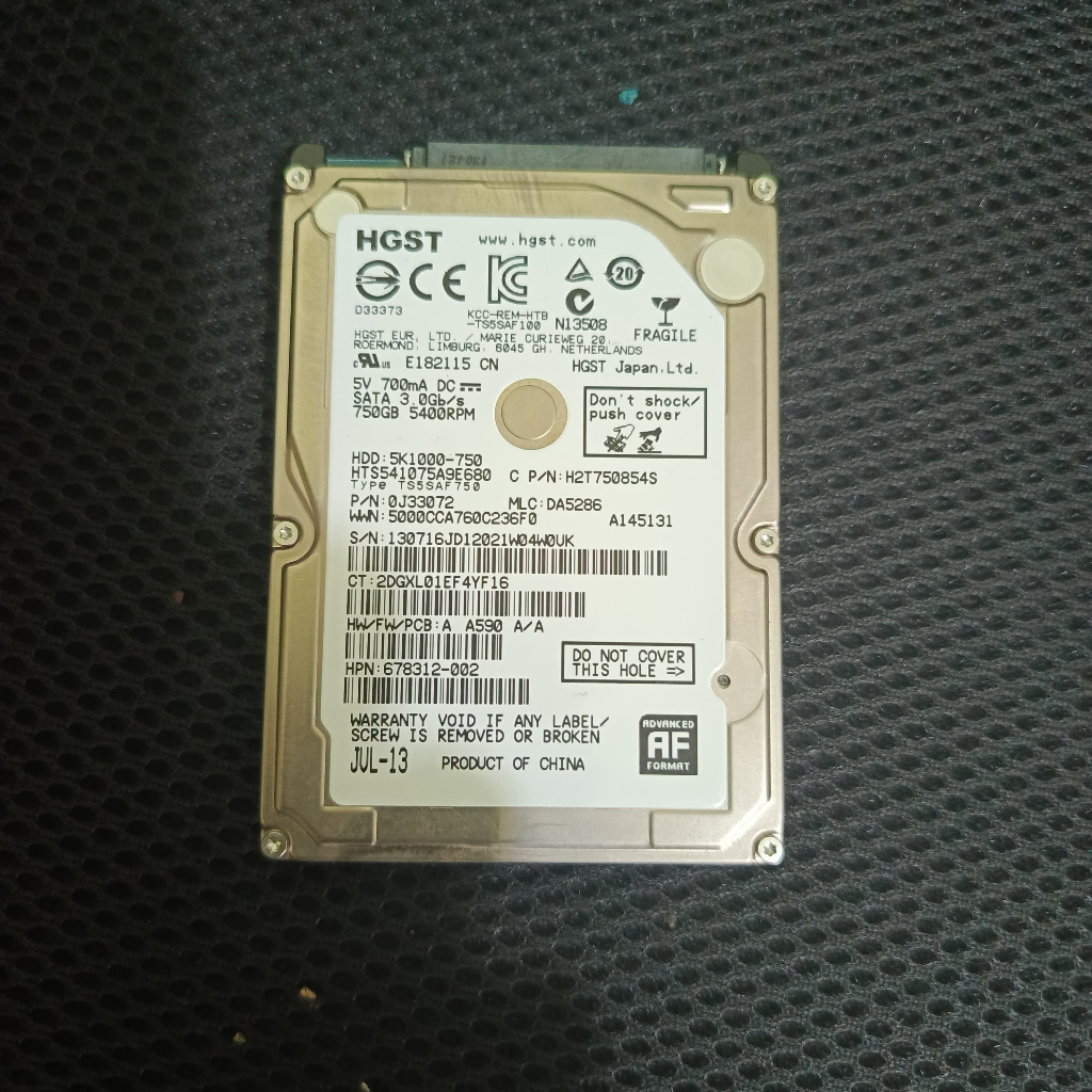 hardisk laptop 750GB merk hgst