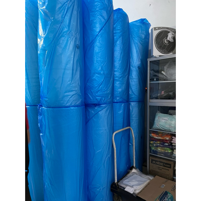 

BUBLE WRAP GMP 125 x 50cm 3kg warna bening hitam