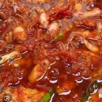 

Sambal merah cumi asin berat 500g