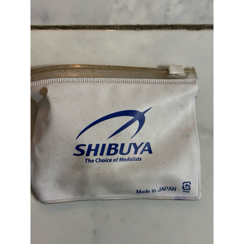 Plunger Shibuya Warna Merah