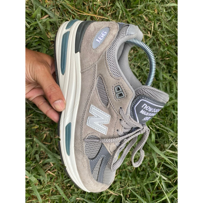 New Balance Sepatu Olahraga