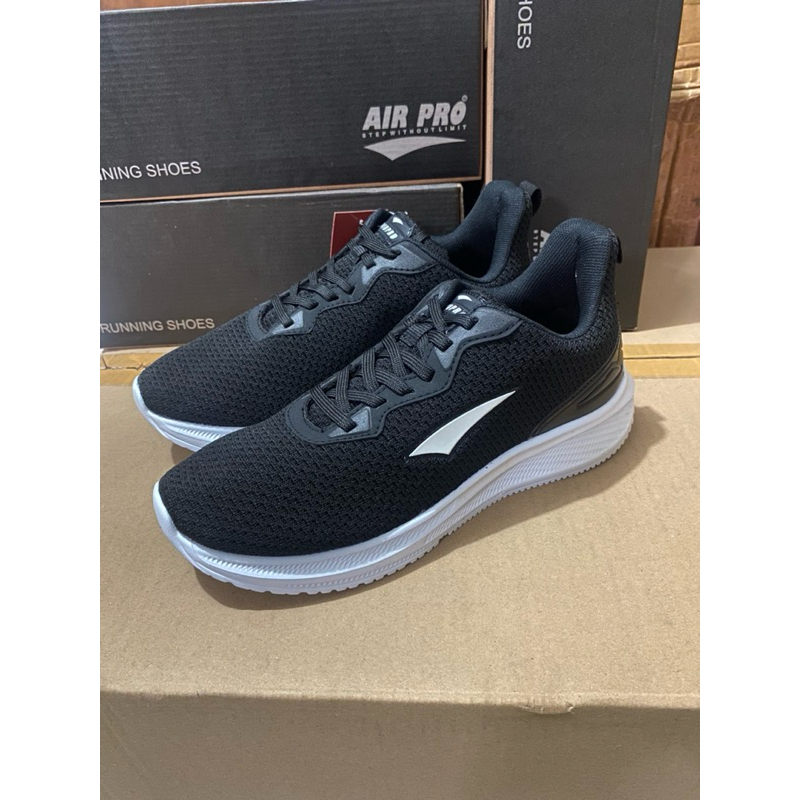 Sepatu sekolah - Sepatu Air pro - Runner by Air Pro - Warna hitam putih