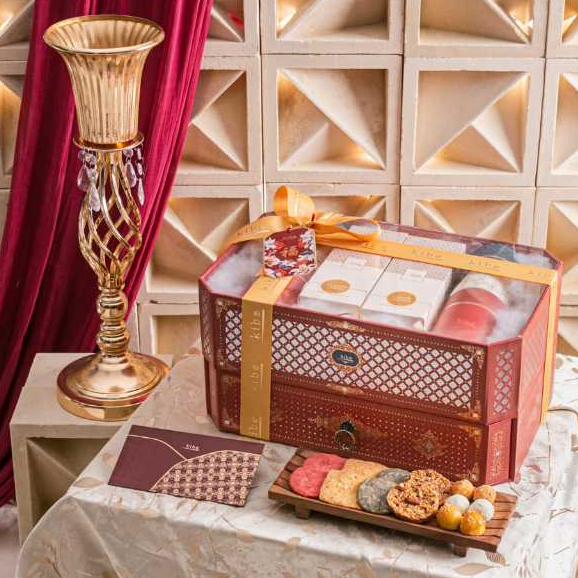 

ROYAL DYNASTY HAMPERS
