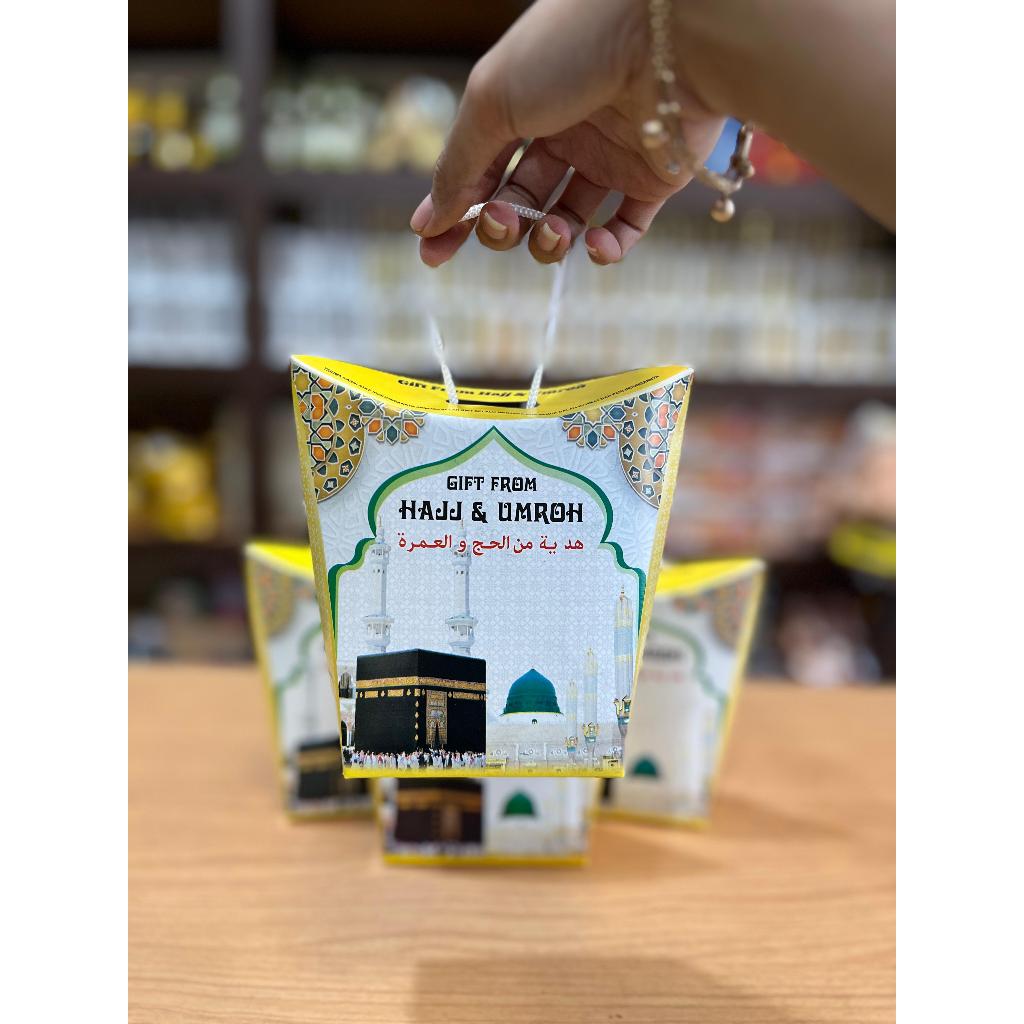 

PAPER BAG GIFT TALI OLEH-OLEH HAJI DAN UMROH MENARIK