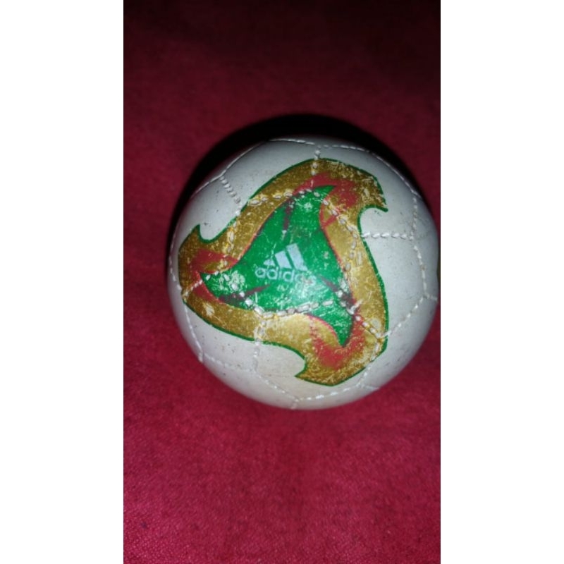 pajangan bola fif* world cup 2002