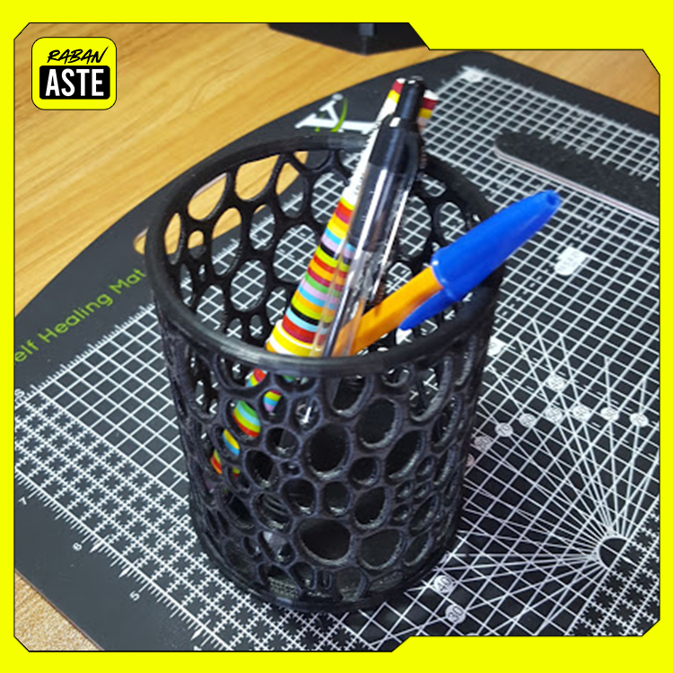 

Tempat Alat Tulis Pensil Pulpen Jaring Net Artistik Organizer