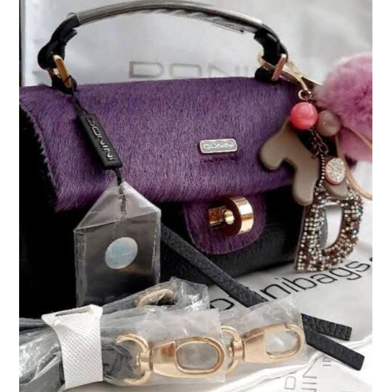Domini Tas Selempang Kulit Ungu