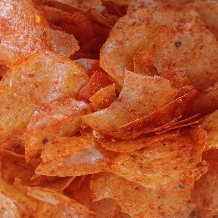 

MAKANAN RINGAN KERIPIK KACA PEDAS