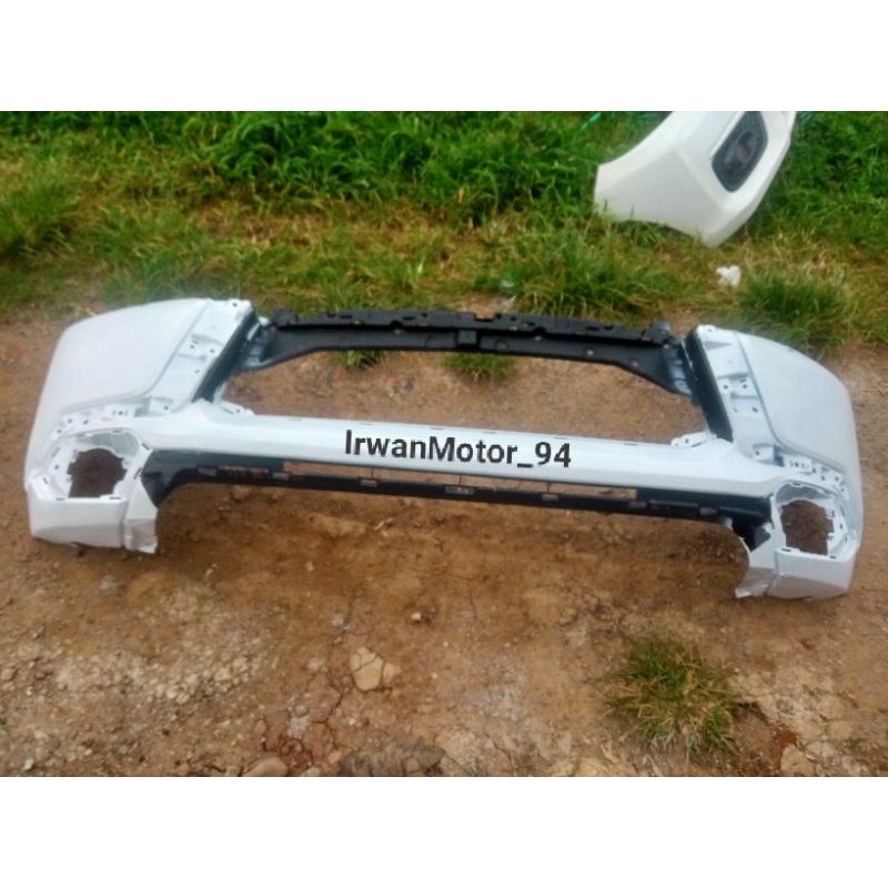 Bemper Bumper depan Pajero Tahun 2015 2019