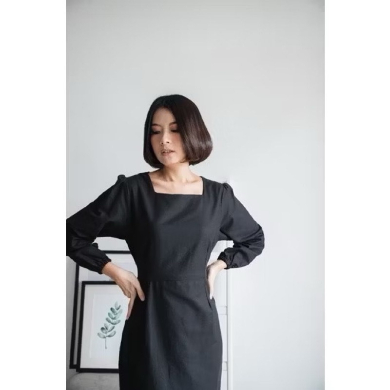 Preloved Dress Korea Hitam Duyung