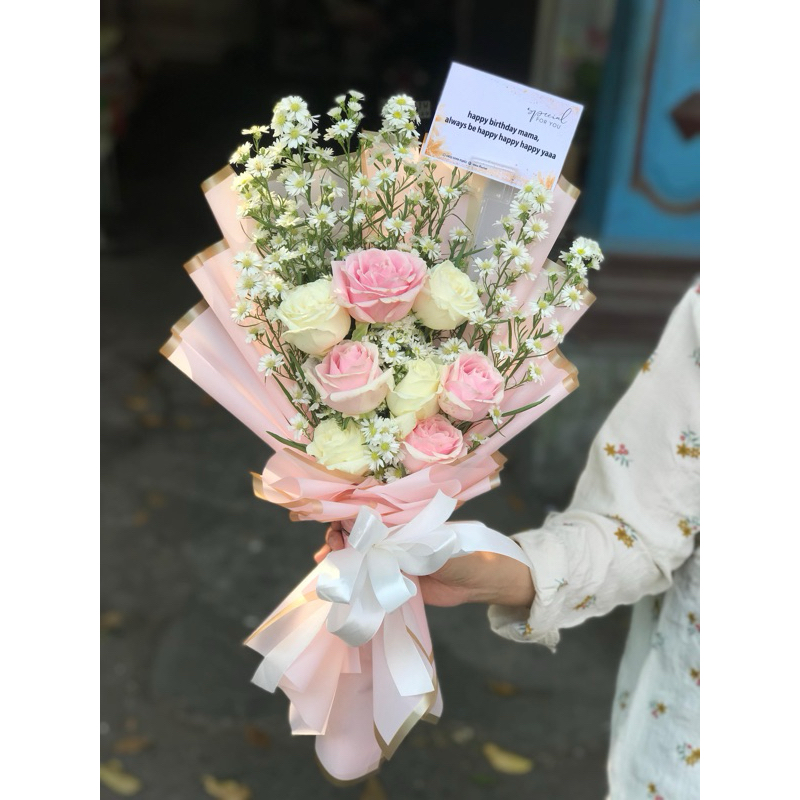 BUKET BUNGA FRESH/buket bunga wisuda/buket bunga surabaya/ buket bunga murah
