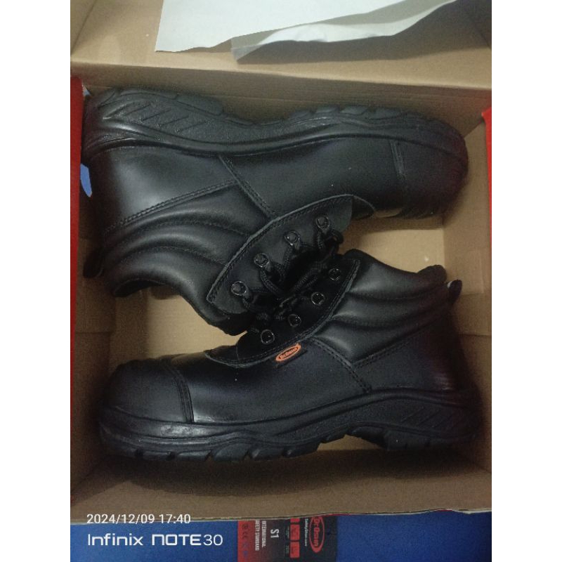 Dr.OSHA Elite 3236 S2 Composite Waterproof Black Safety Shoes Ankle Boot  Sepatu Safety