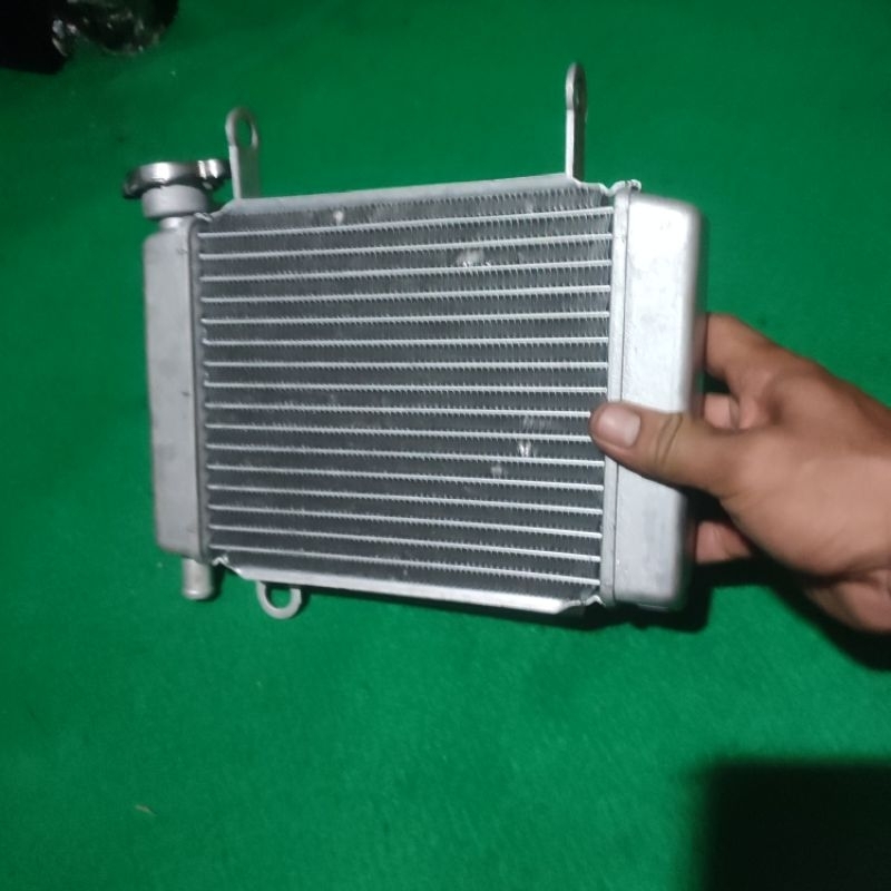 radiator original Honda cb 150 R CB 150 R