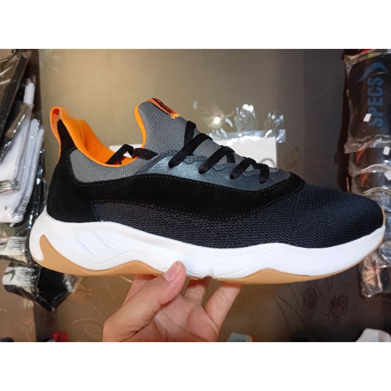 Sepatu running/casual piero CNTR size 43