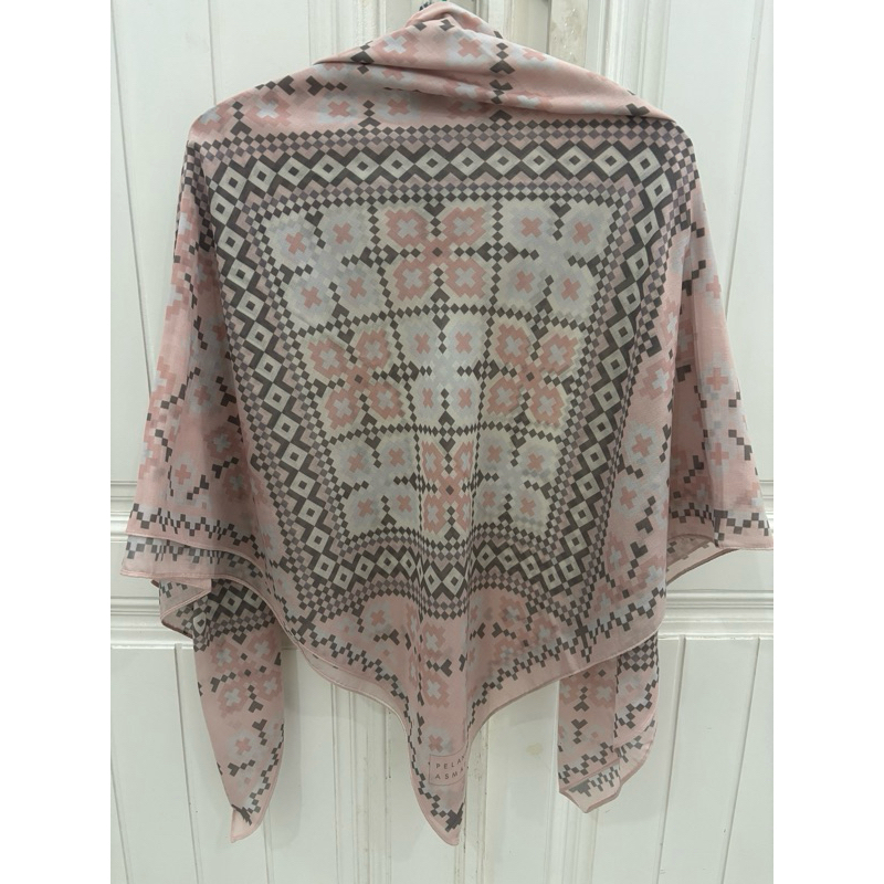 preloved scarf pelangi asmara