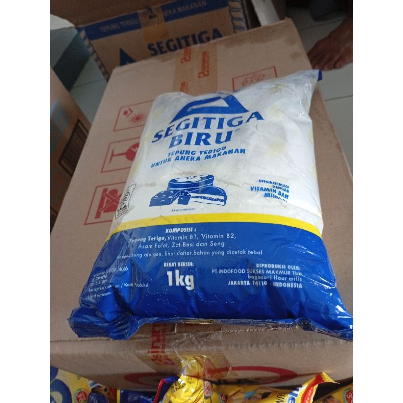 

Segitiga Biru Komposisi 1kg