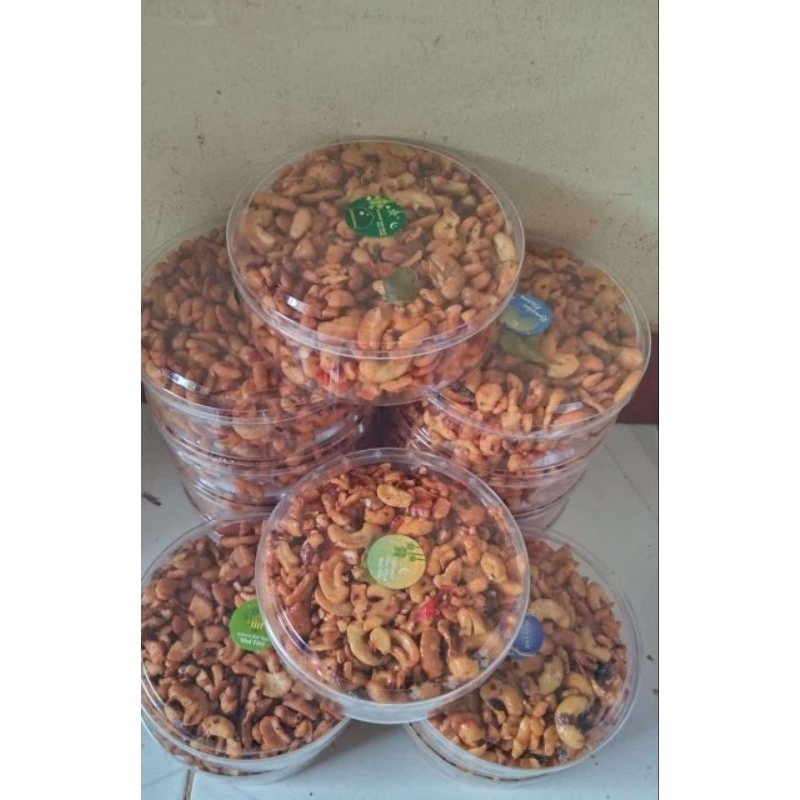 

MENTE PECAH SULAWESI PEDAS MANIS 250GR