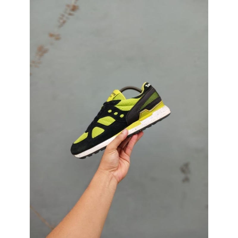 SEPATU CASUAL SNEAKERS SAUCONY SHADOW BLACK ORIGINAL