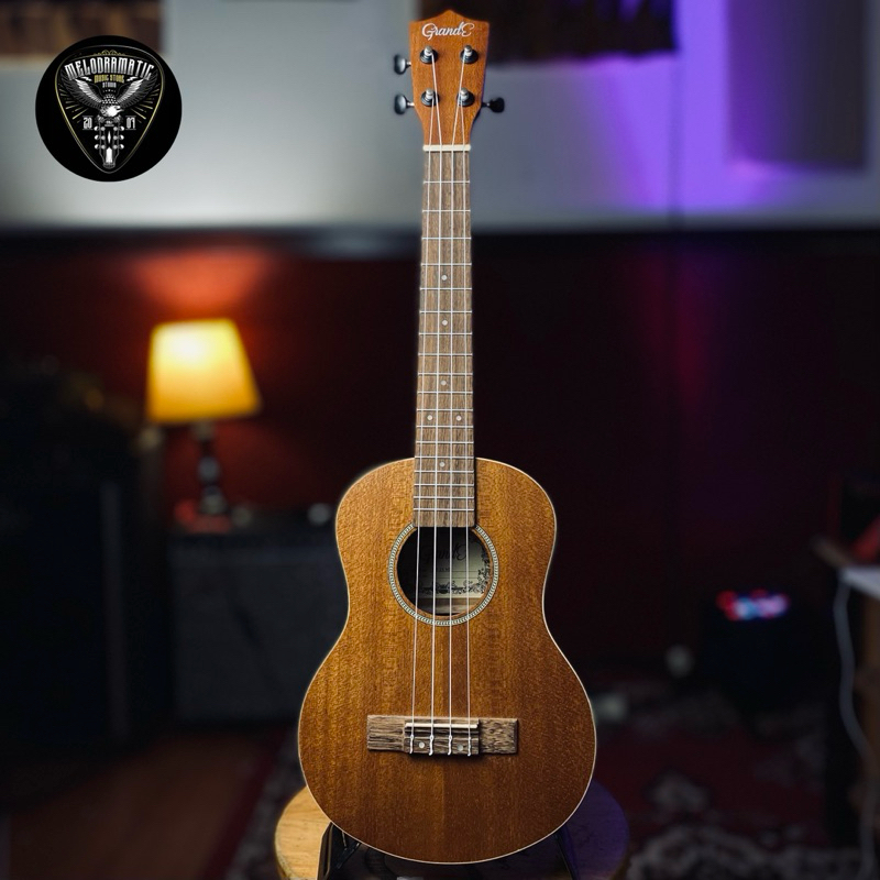 Ukulele Tenor Grande UK25