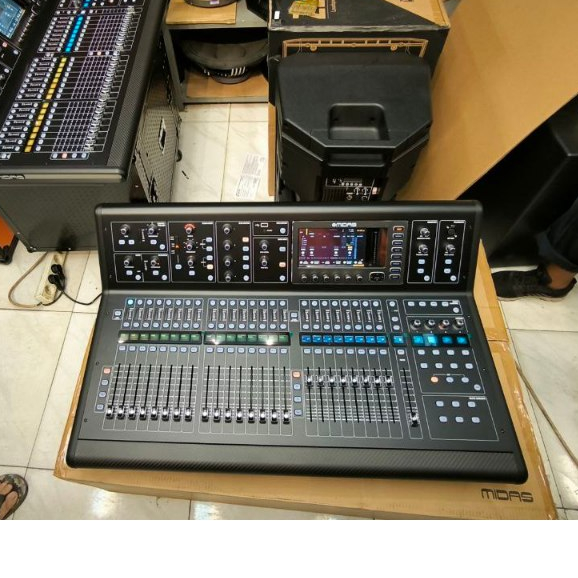 Midas M32 Live Mixer Digital 40 Channel Digital Mixer Midas M-32 Original