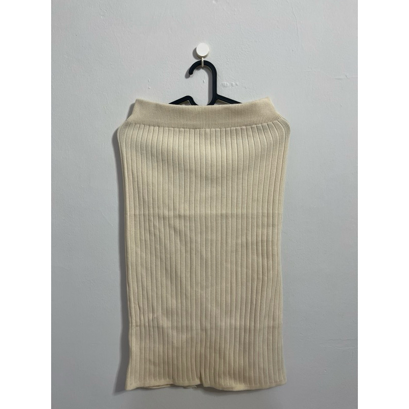 Rok Bawahan Wanita Warna Kuning Muda