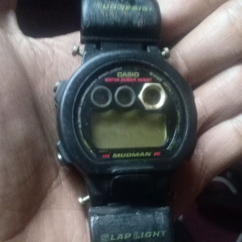 Bahan jam Casio Mudman DW-8400