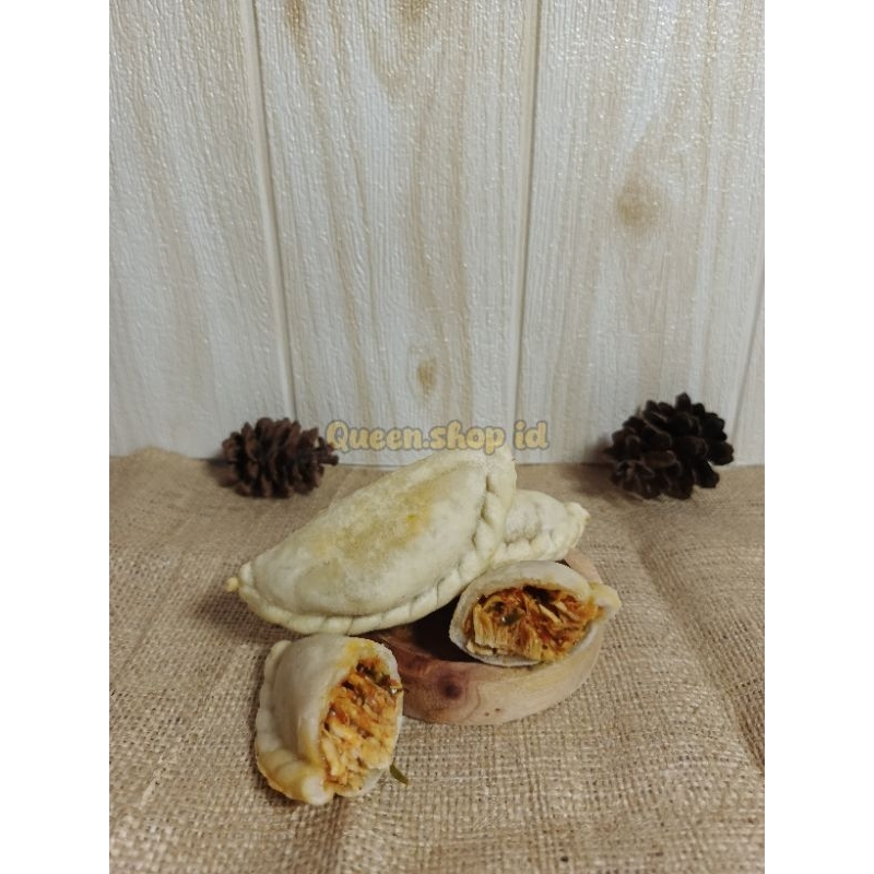 

Cireng mini isi ayam suwir/bakso/sosis/jado isi 8 pcs isian padat