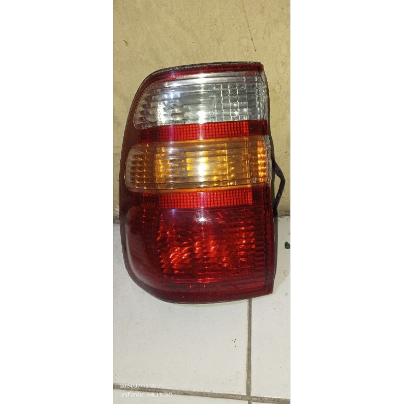 STOPLAMP-TOYOTA__LANDCRUISER_VX100