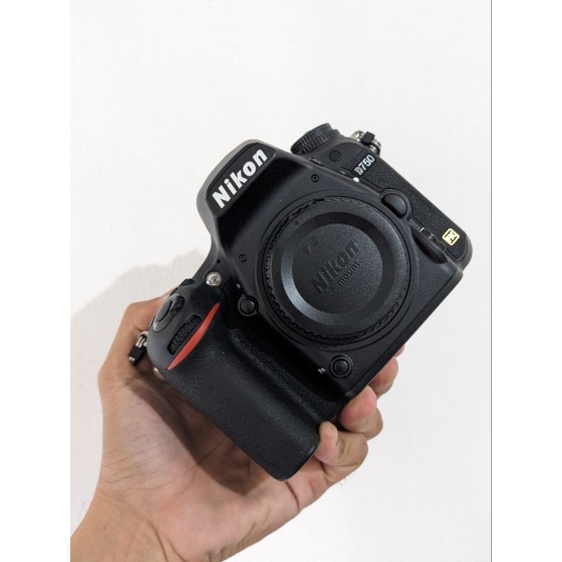 Nikon D750 Body Only Mulus Fullset Non Wifi