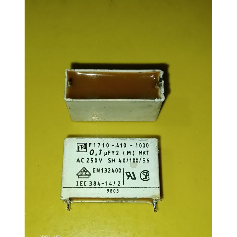 kapasitor 0.1uf MKT 250V jarak Kaki 2.8cm bekas