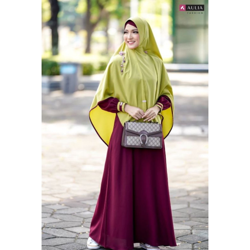 PROMO SPESIAL AWAL TAHUN DISKON 50%, SET GAMIS DARK MAROON BY AULIA FASHION BARANG ORIGINAL MASIH BA