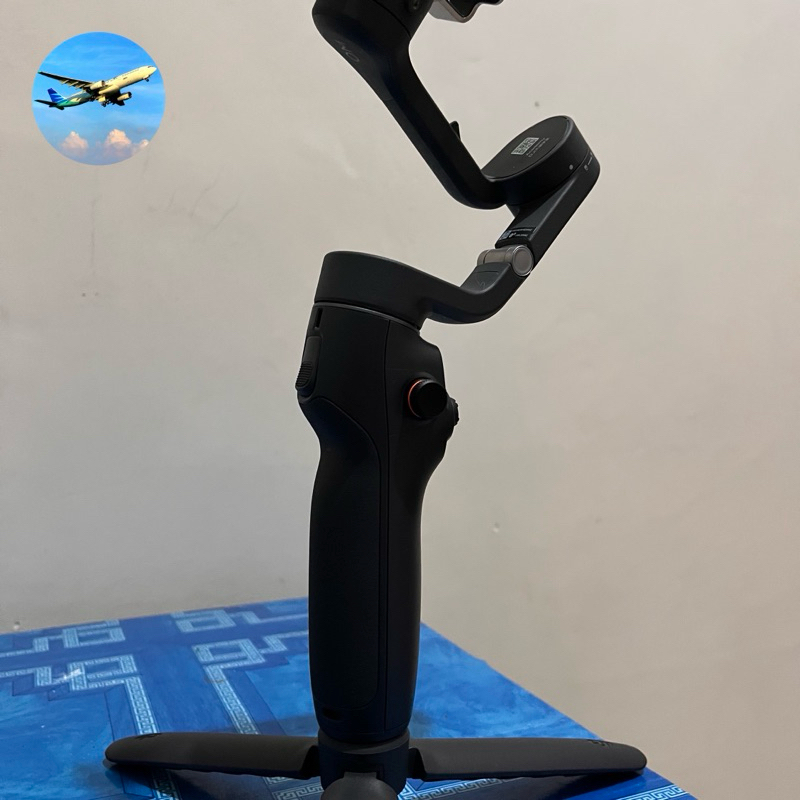 DJI OSMO MOBILE 6 SECOND LIKE NEW