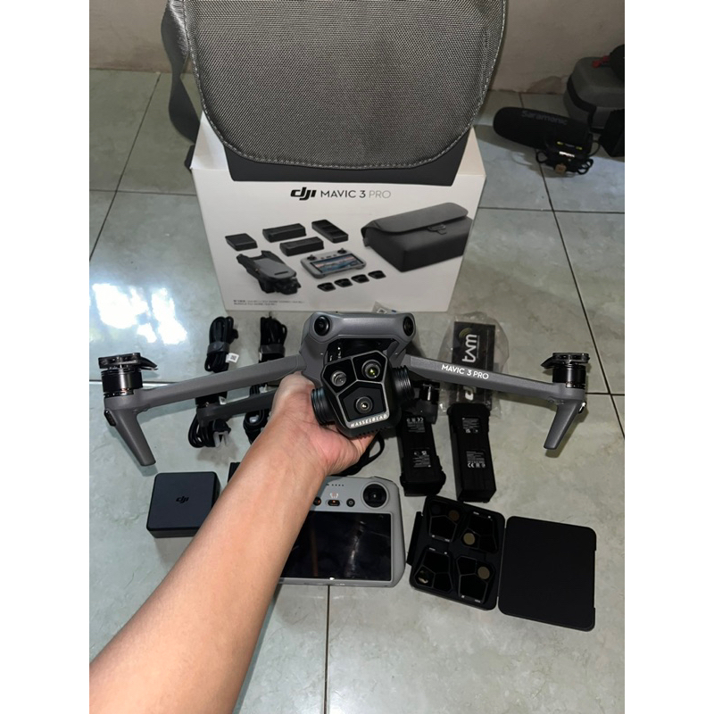DJI MAVIC 3 pro fly more combo (100%mulus)