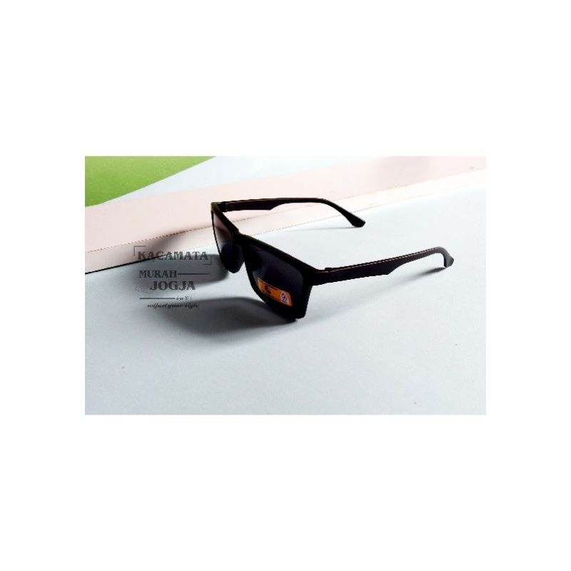 kacamata hitam pria kekinian,kacamata hitam pantai kacamata gaya
