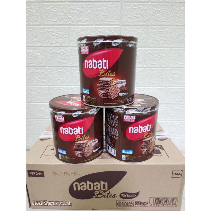 

MAKANAN LEBARAN NABATI KALENG