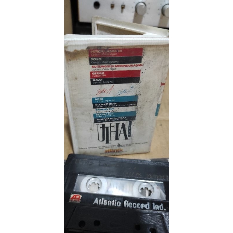 kaset pita Utha Likumahuwa