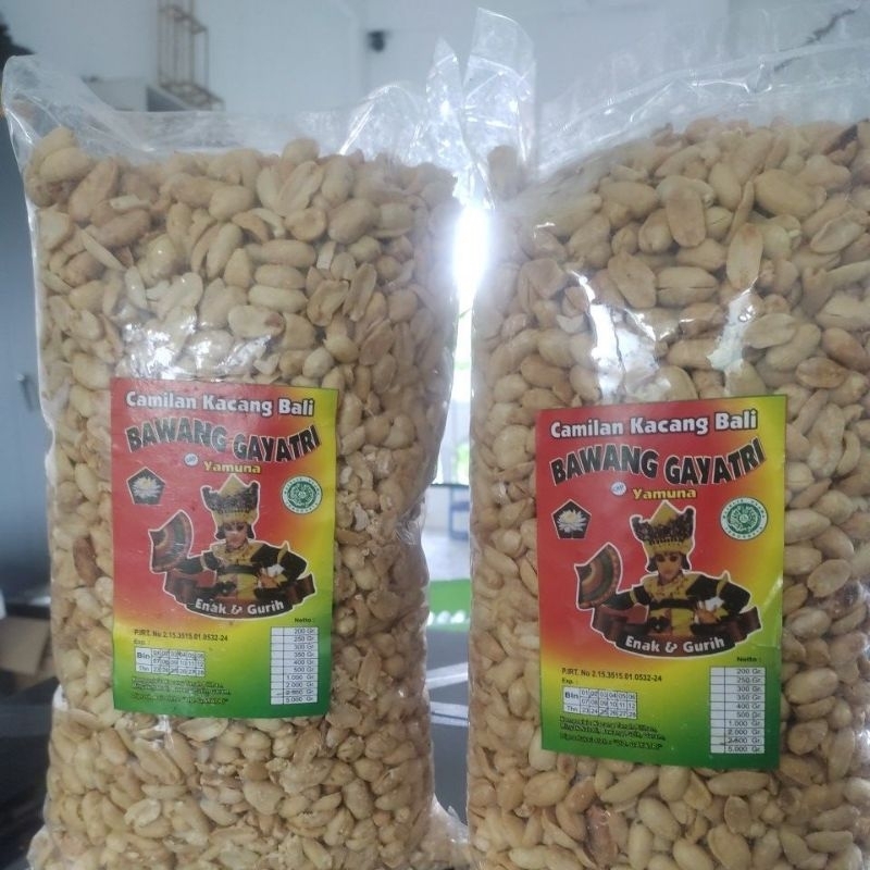 

Camilan Kacang Bali Gambar Gayatri Yamuna