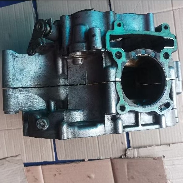 Crankcase rengkes Yamaha Vixion old minus tutup oli ga ada bekas original