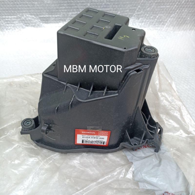 BOX LUGGAGE BAGASI BARANG BAWAH JOK HONDA REVO ABSOLUTE ABS FIT ORI AHM 8125A-KWW-A00