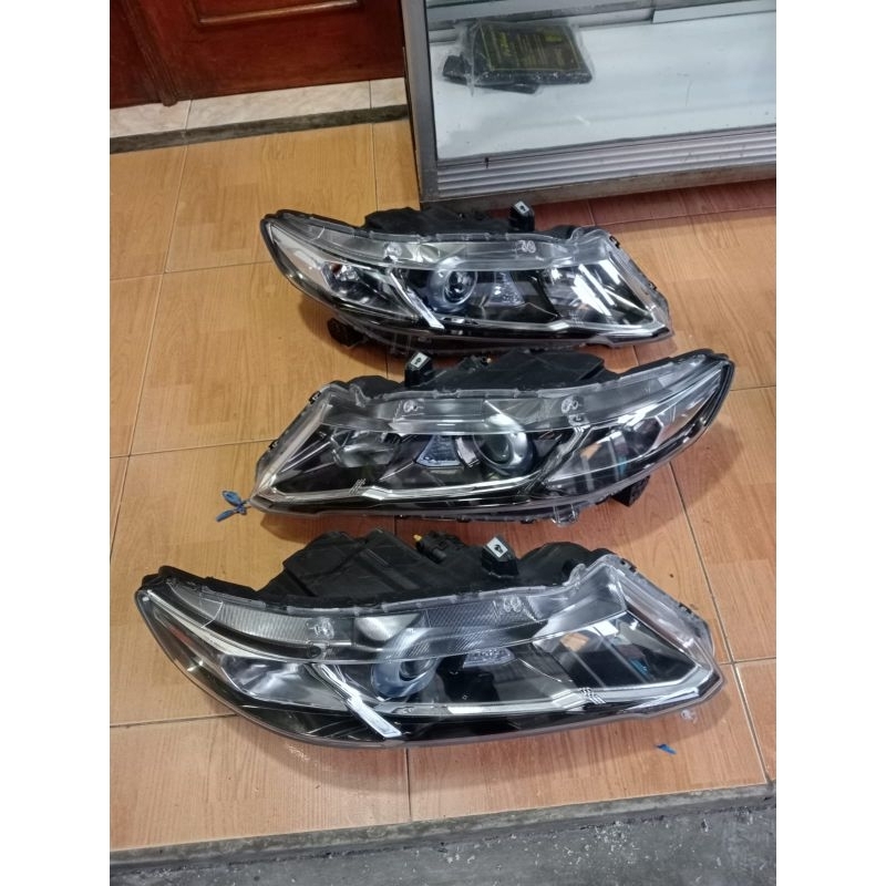 Headlamp Honda Odyssey Absolute Rb3