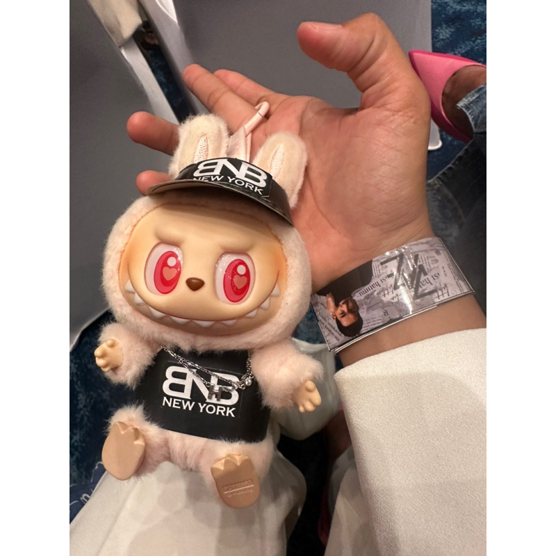 dada V 2 labubu (pink)