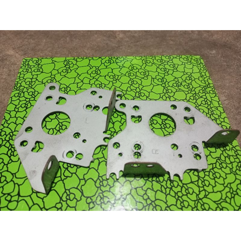 BRACKET Head unit avanza/xenia 2004-2011