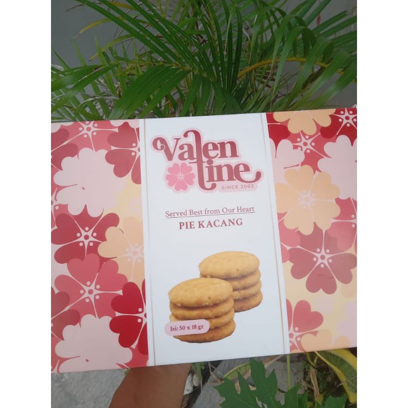 

PIE KACANG VALENTINE // FREE BUBBLE // Kemasan box // 50 pcs dan 60 pcs