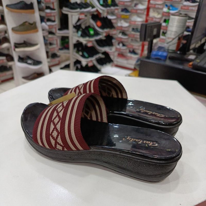 sandal selop wanita merk starlady