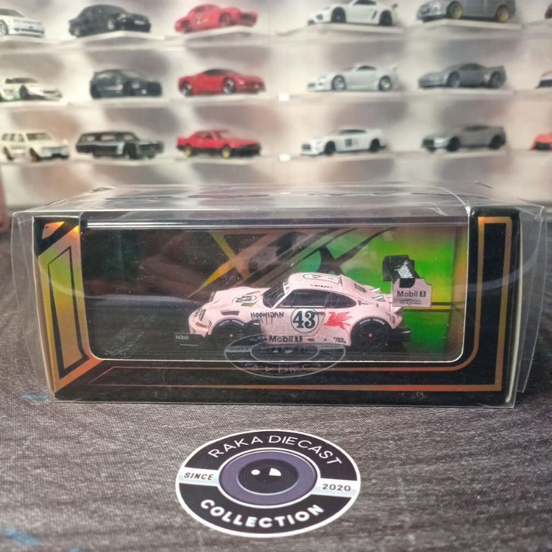 error 404 rwb honigan pink pig