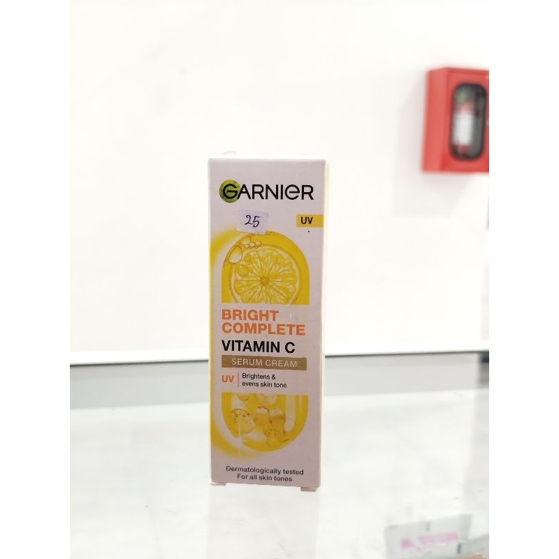 Garnier Bright Complete Vitamin C Serum Cream