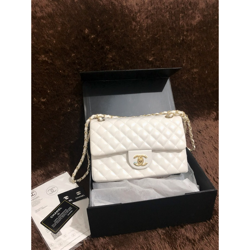 Chanel Classic 25 Bag Double Flap Medium Lambskin White Gold Original Kulit (LENGKAP BOX)