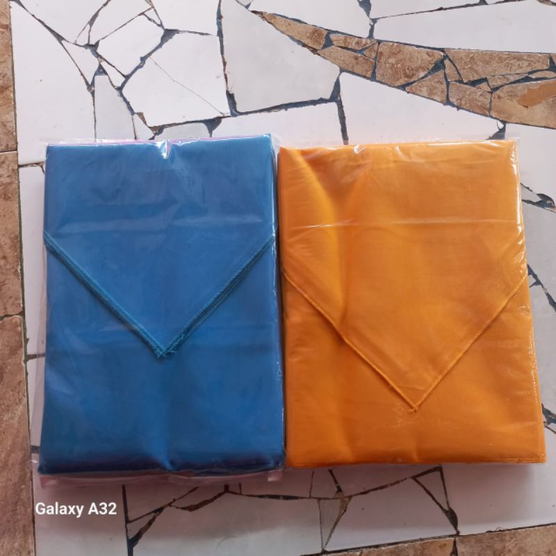 syal segitiga polos bahan kain katun syal biru / syal kuning syal penanda touring